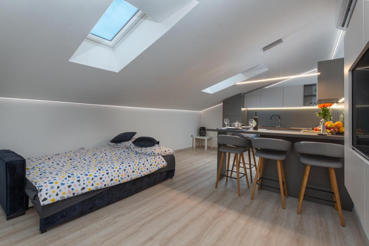 Apartment Ena Near Pula Amphitheater 외부 사진
